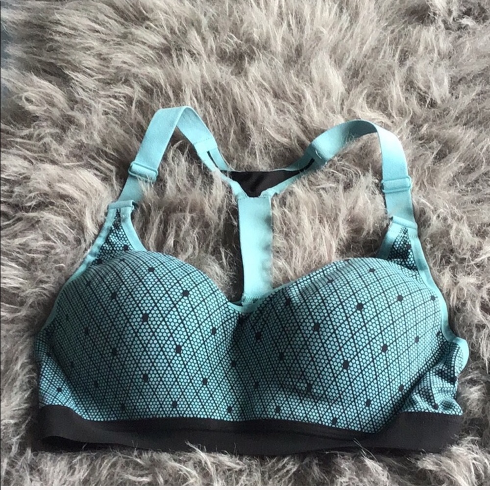 VICTORIA’S SECRET Sports Bra